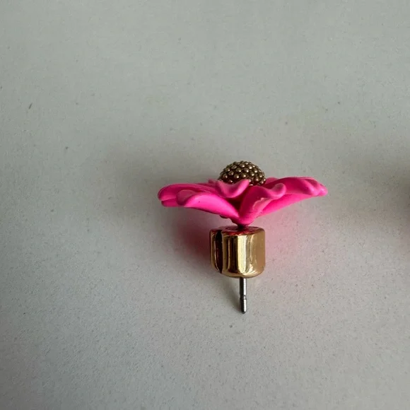 Kate Spade Vibrant Pink Daisy Earrings - Picture 9 of 10